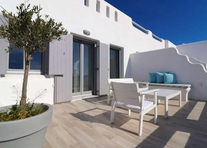 Irianna Of Naxos Agia Anna (Naxos)