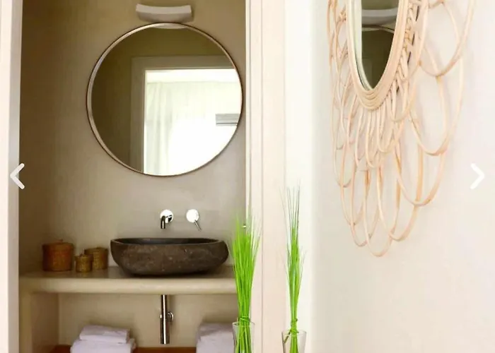 Irianna Of Naxos * Agia Anna (Naxos)