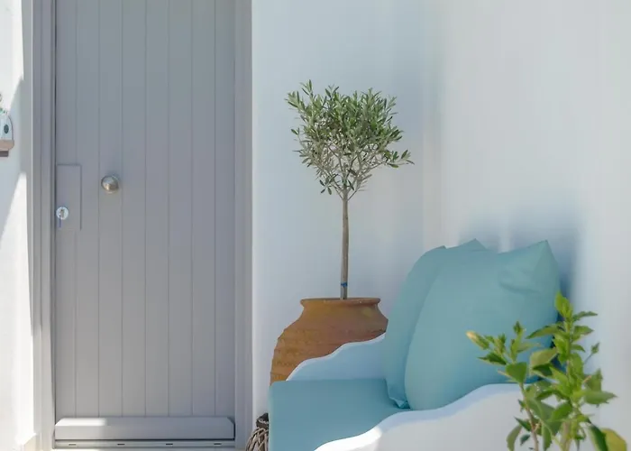 Irianna Of Naxos * Αγία Άννα